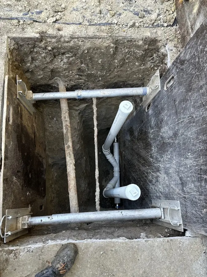 Experienced plumber completing Gas Line Repair work in New Hempstead